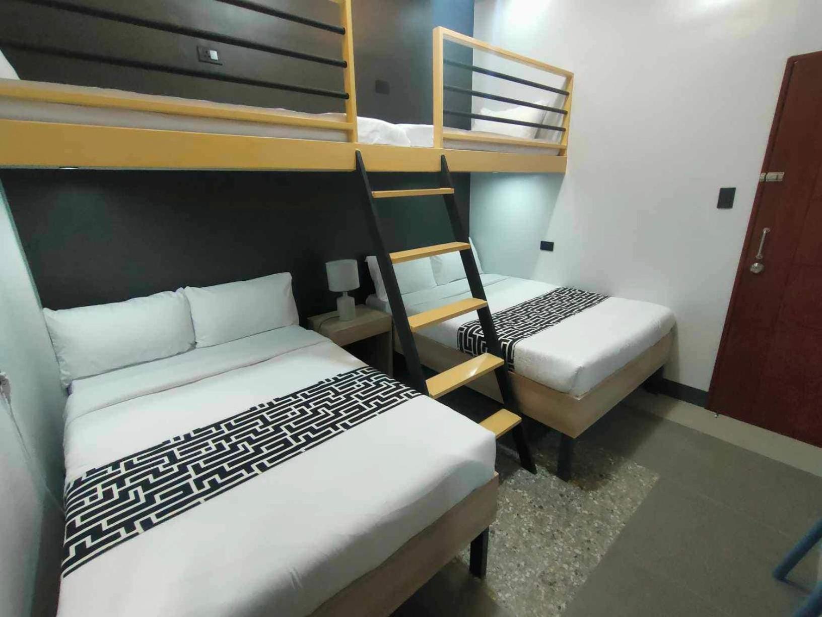 Sands Hotel Nasugbu Dış mekan fotoğraf